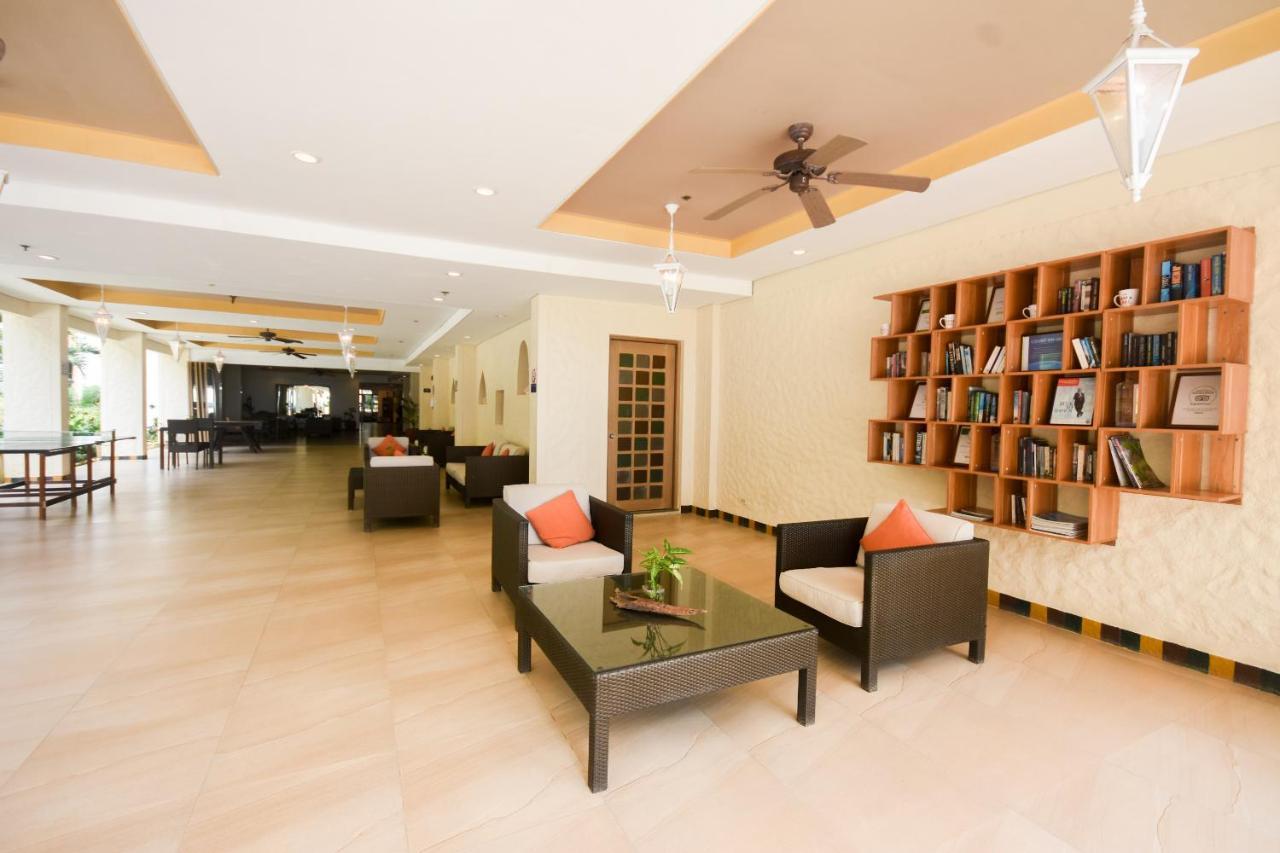 Microtel By Wyndham Boracay Balabag (Boracay) Exterior foto