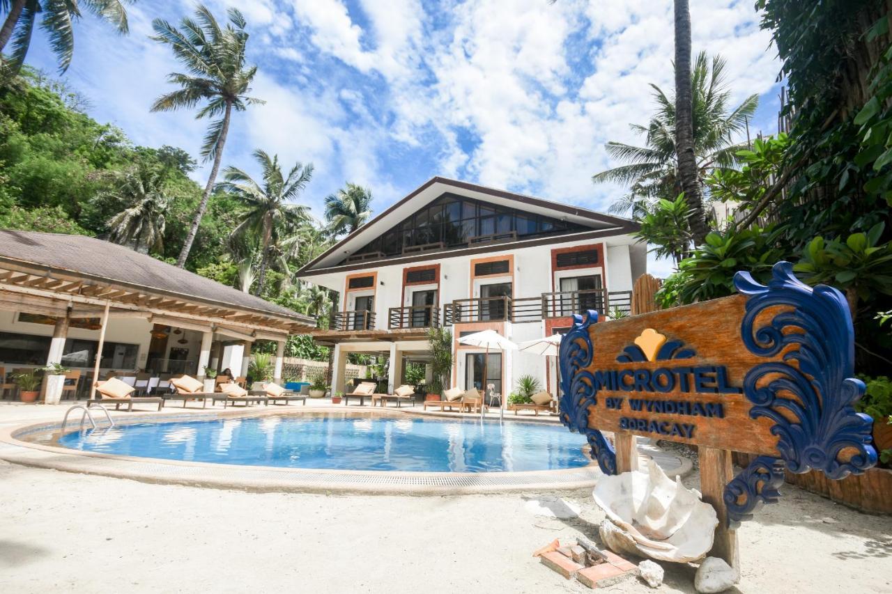 Microtel By Wyndham Boracay Balabag (Boracay) Exterior foto